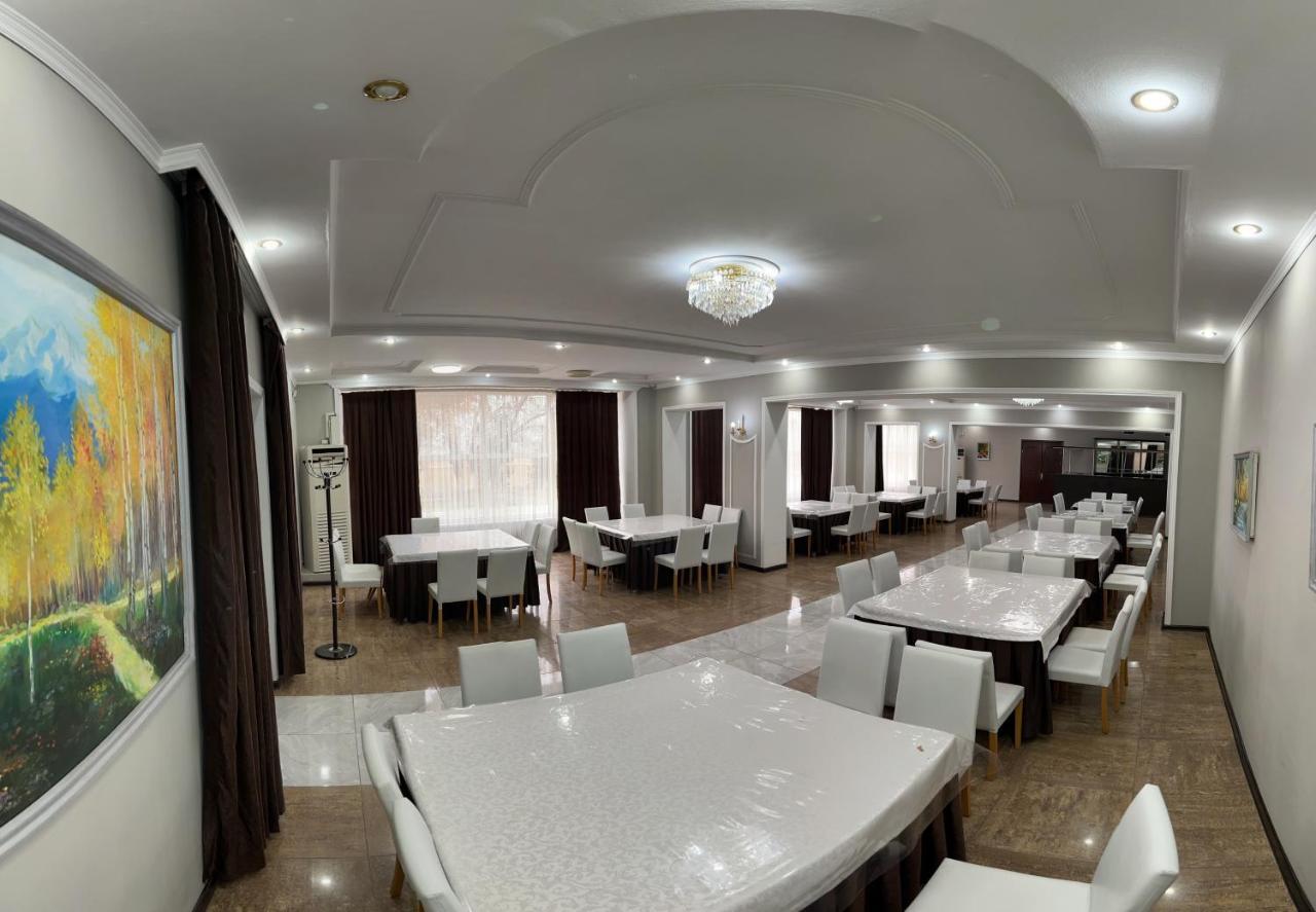 Yassy Hotel, Turkistan Exteriér fotografie