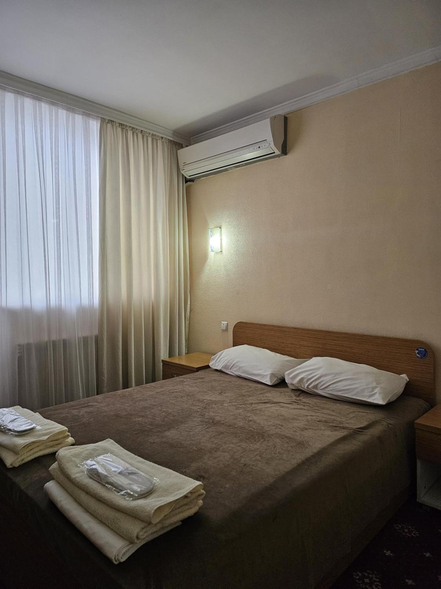 Yassy Hotel, Turkistan Exteriér fotografie