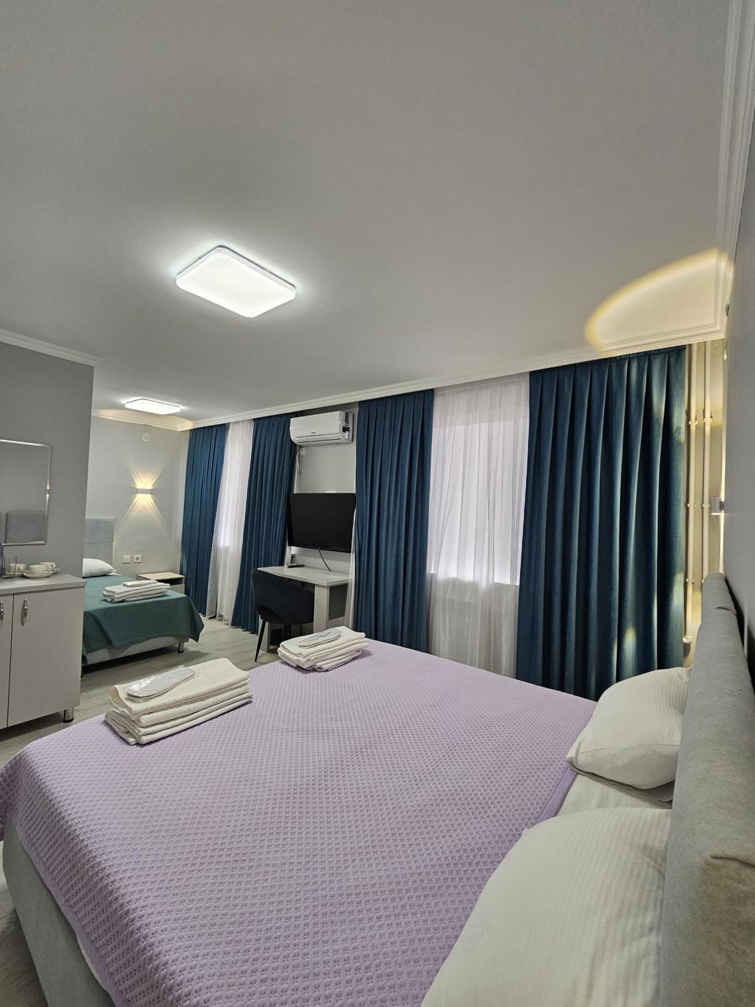 Yassy Hotel, Turkistan Exteriér fotografie