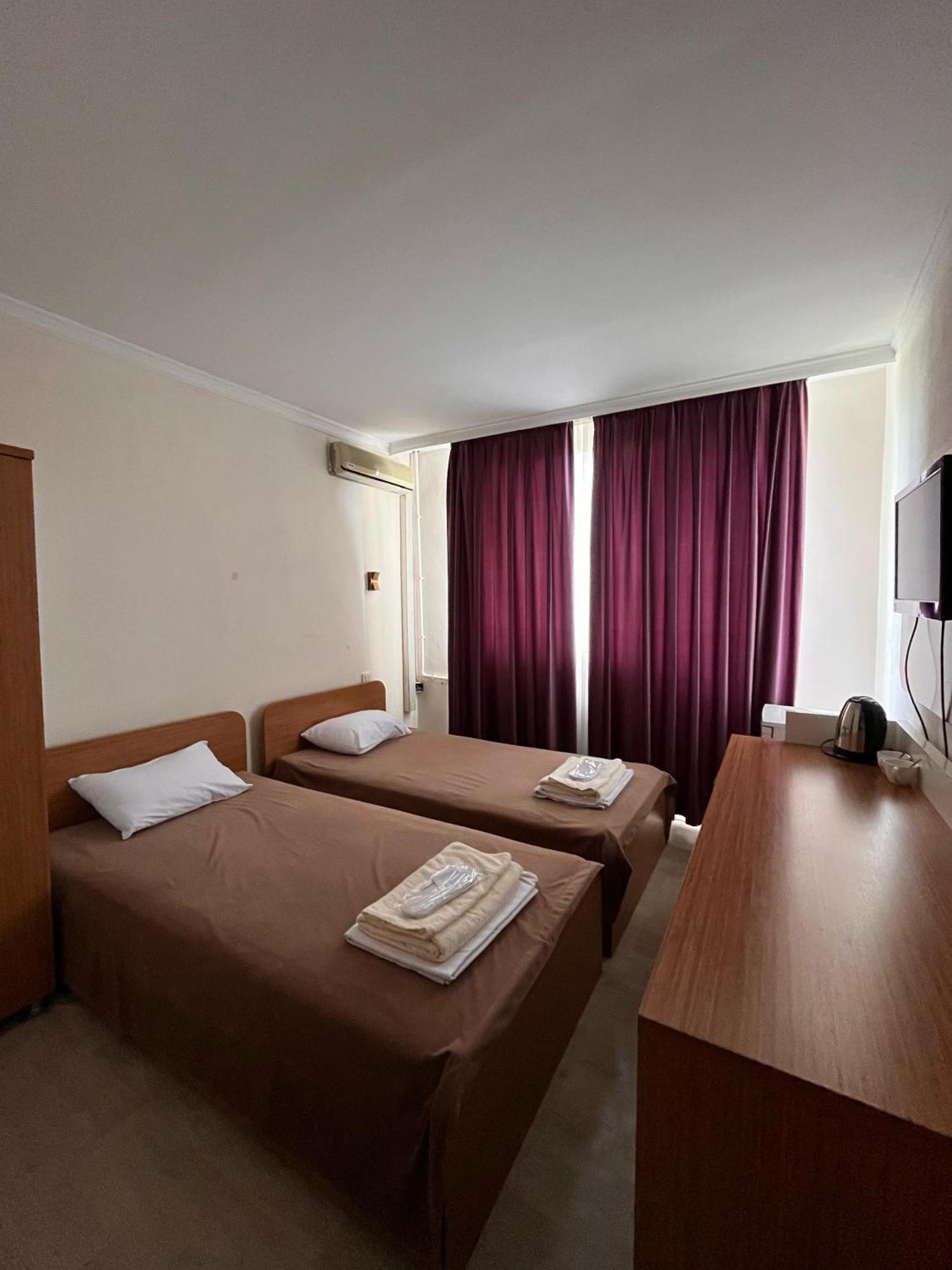 Yassy Hotel, Turkistan Exteriér fotografie